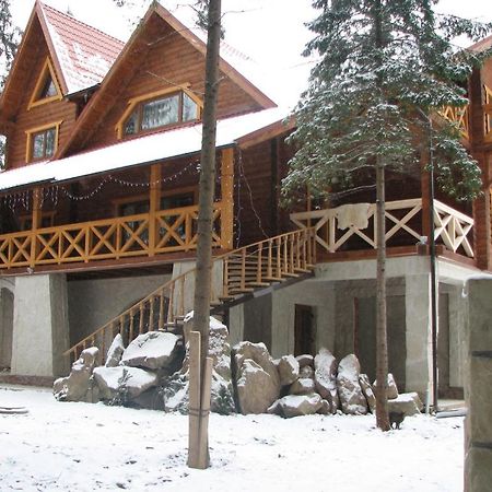 On Dovbush Path Hotel Яремче Екстериор снимка