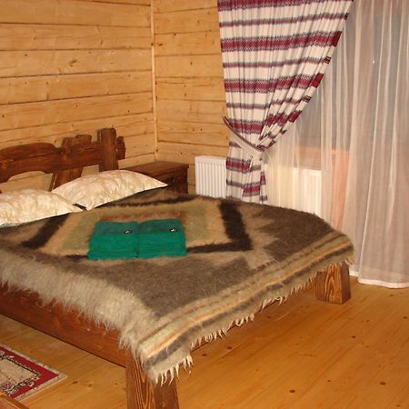 On Dovbush Path Hotel Яремче Екстериор снимка