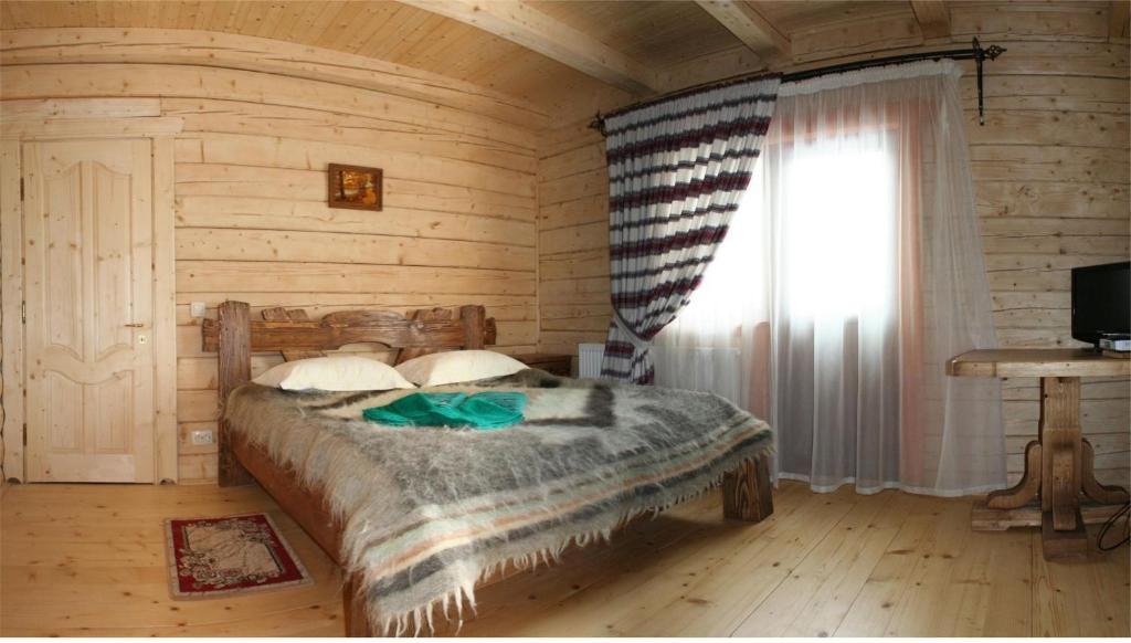 On Dovbush Path Hotel Яремче Стая снимка