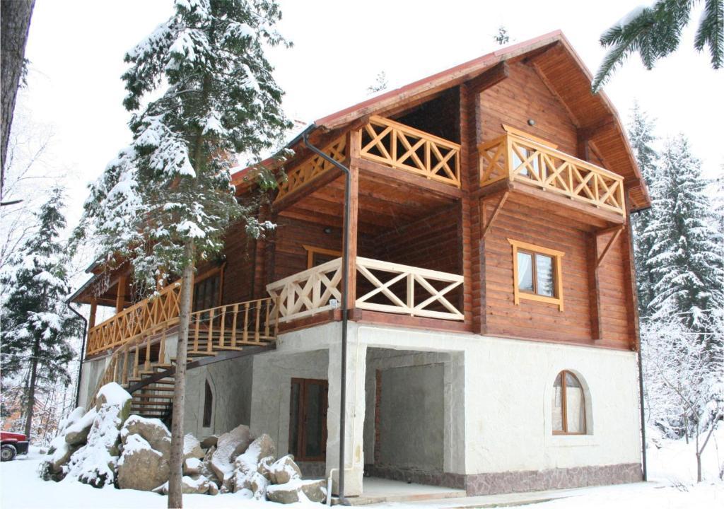 On Dovbush Path Hotel Яремче Екстериор снимка